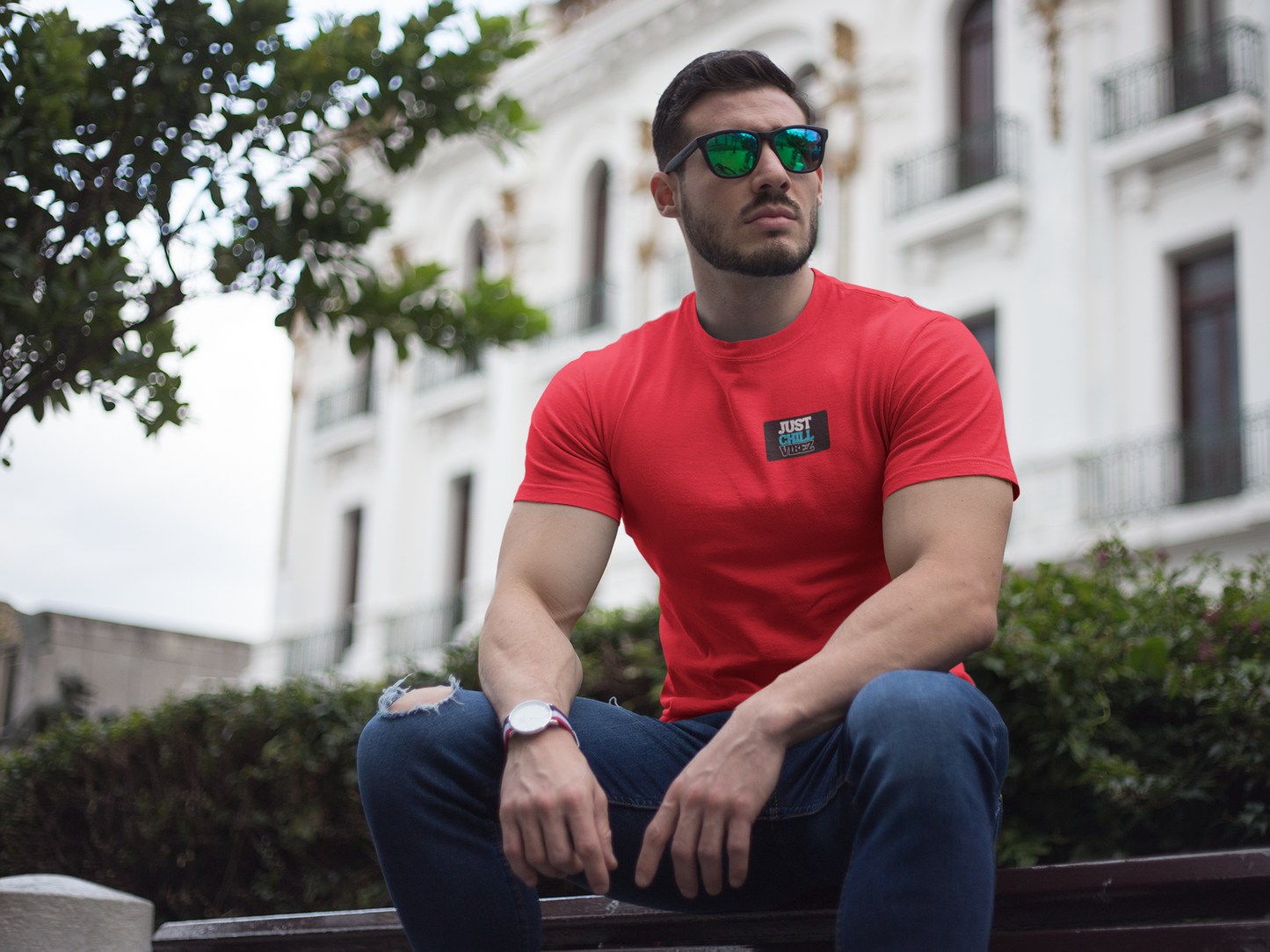 JUST CHILL VIBEZ LOGO T-SHIRT